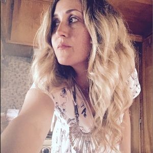 Meet your Posher, Traci